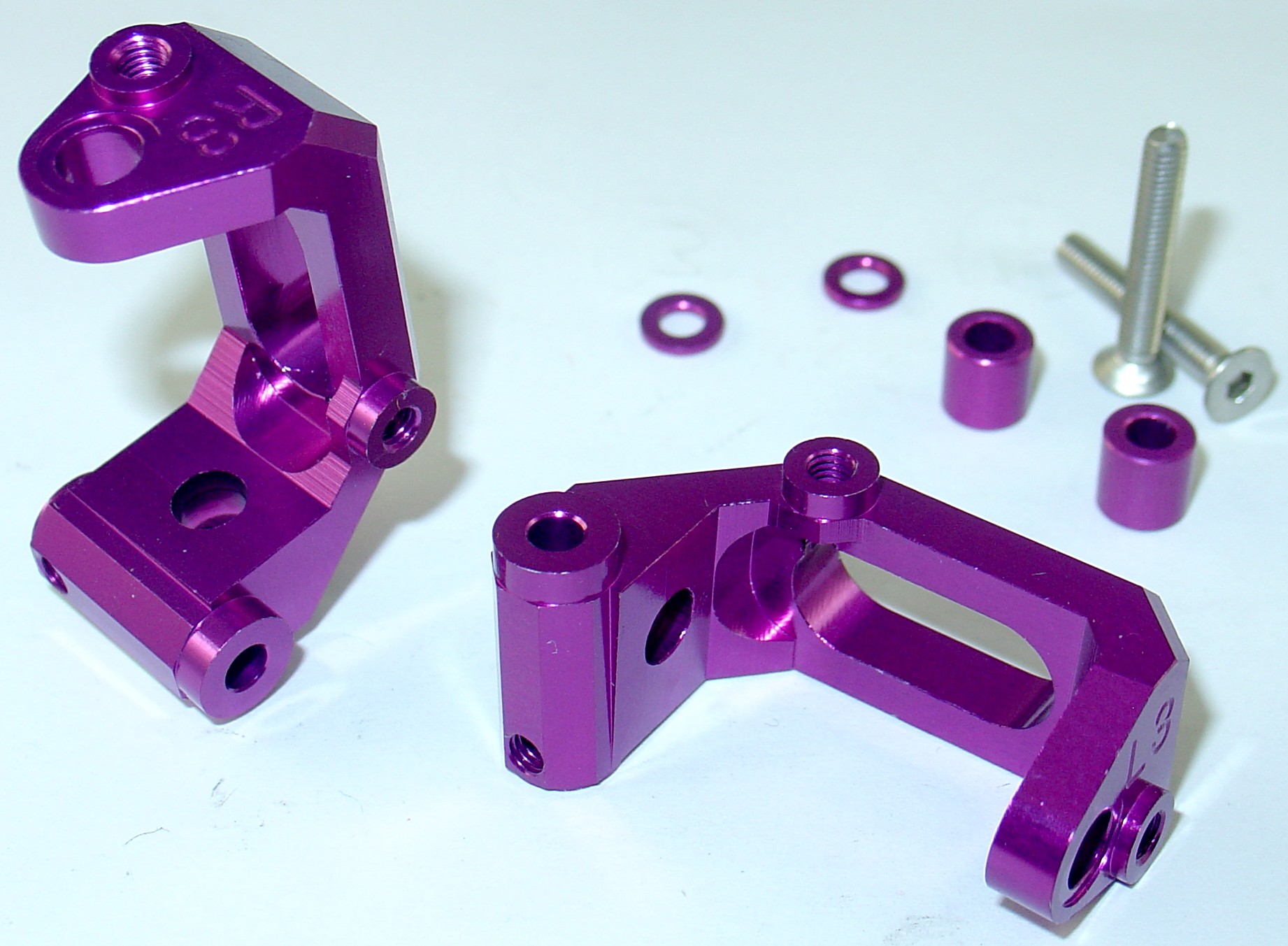 Jet Racing PRO3-23 - Alum. Front C Hub. 3 Degree (HPI Pro3)