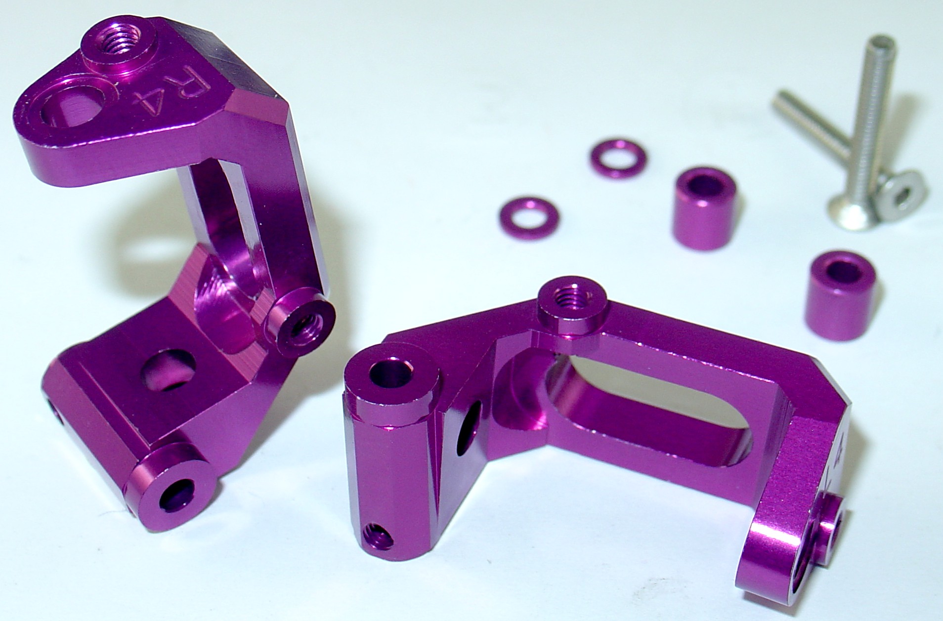 Jet Racing PRO3-24 - Alum. Front C Hub. 4 Degree (HPI Pro3)