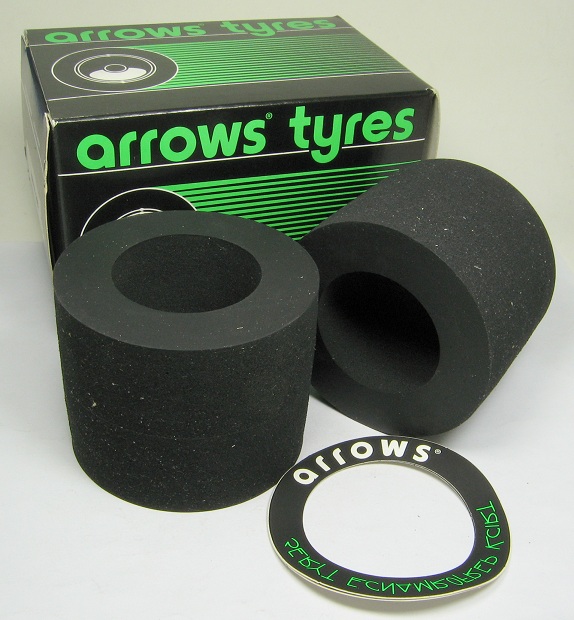 Arrows 5007.00.00 - 1/8 Rear Sponge Tire 07 Silver Dot