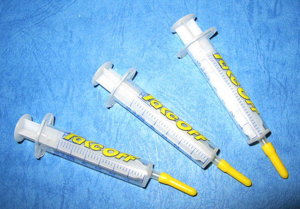 Take Off TZ09M - Syringe Bottle 6ml Injection Syringe Type Container With Cap ( 3pcs )