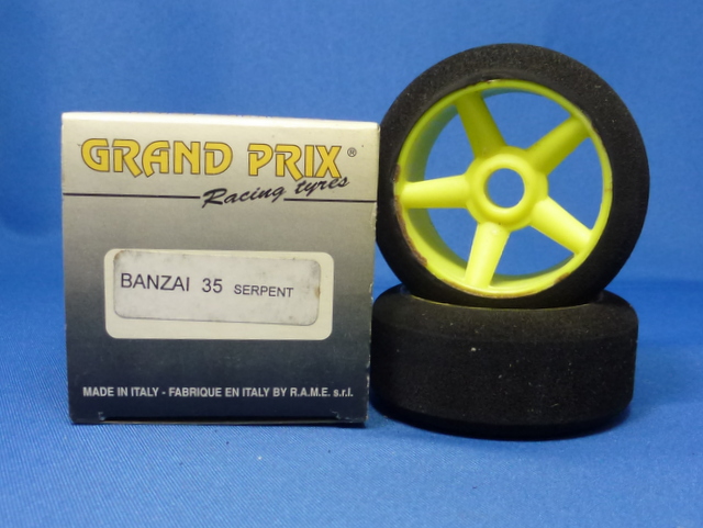 Grand Prix 5556.35.01 - Glued Front Tire Set 35°(Serpent 1-10) 