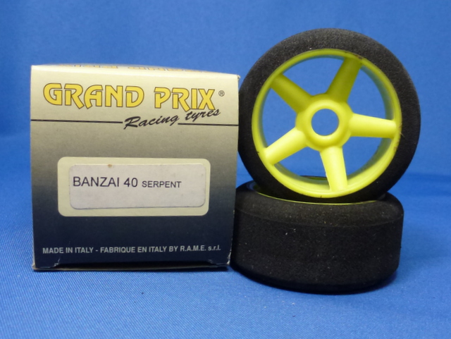 Grand Prix 5556.40.01 - Glued Front Tire Set 40°(Serpent 1-10) 