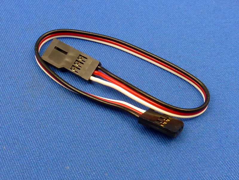 Futaba 9M06A13901 - Heavy Duty Extension Cord 200mm 
