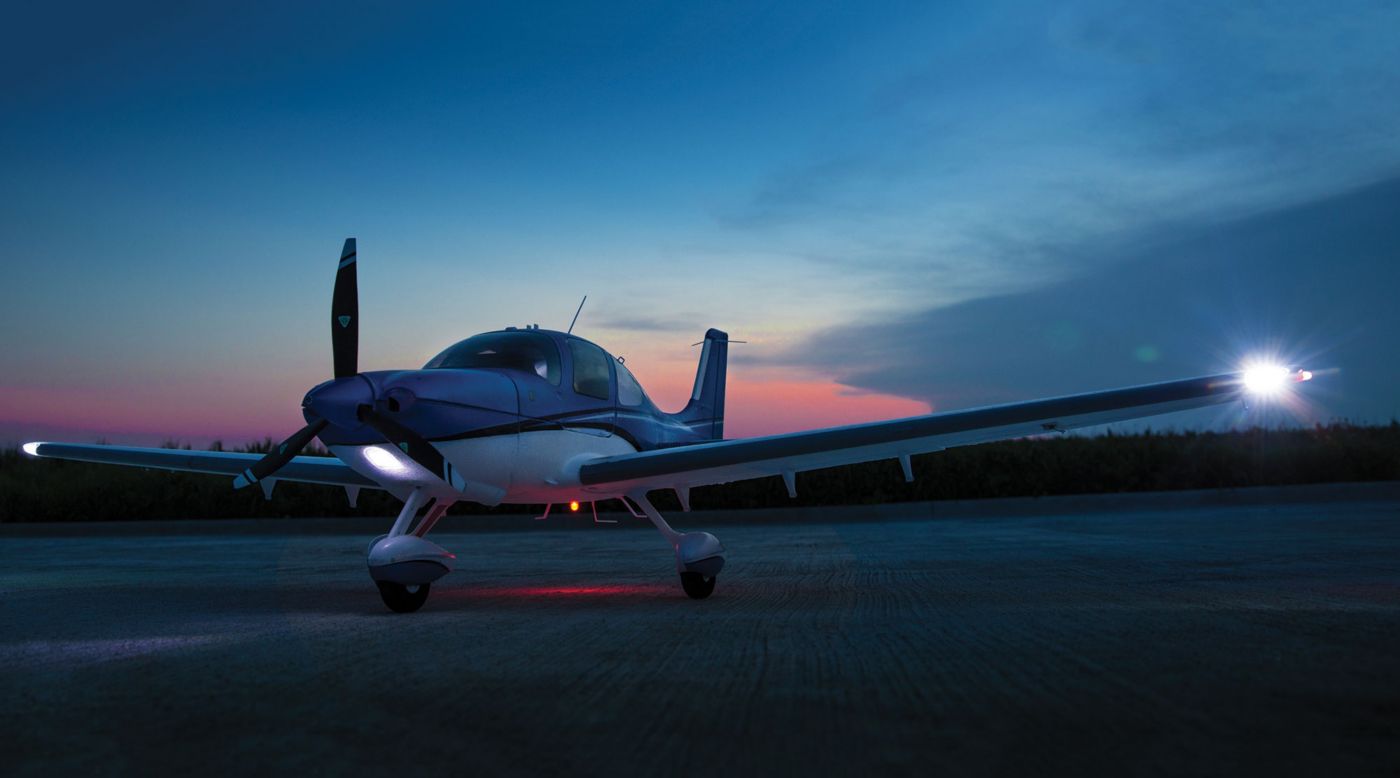 E-flite EFL5950 - Cirrus SR22T 1.5m BNF Basic