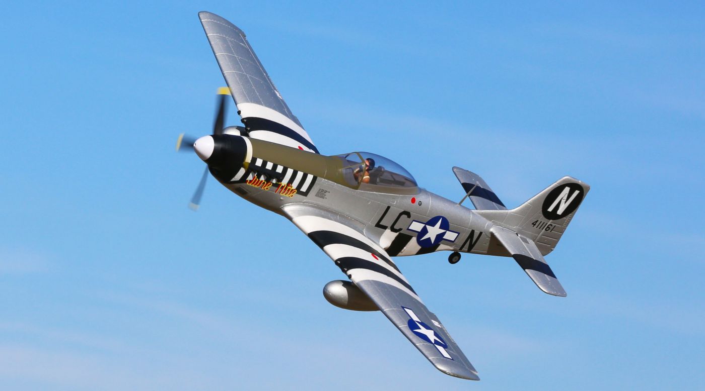 E-flite EFL8950 - P-51D Mustang 1.2m BNF Basic with AS3X and SAFE Select