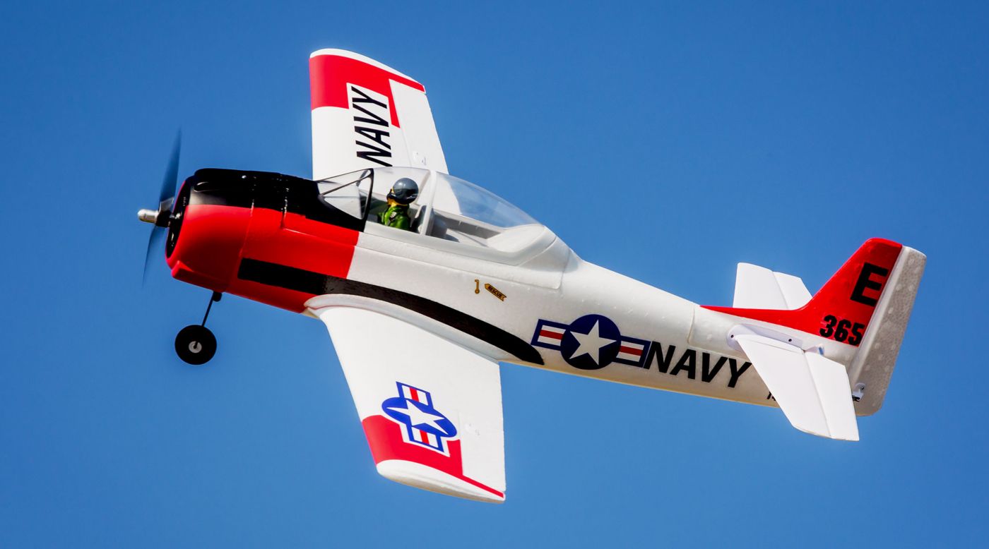 Parkzone PKZ8250 - T-28 Trojan 1.1m BNF Basic with AS3X and SS