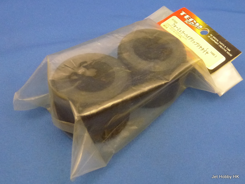Tech Racing F1T020 - Rear Sponge Tire 30° (Tamiya F103)
